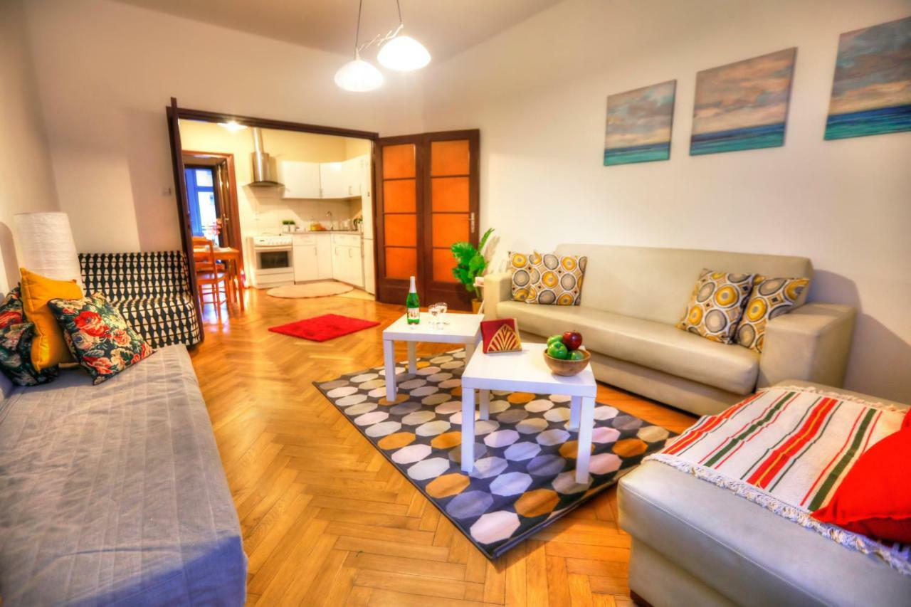 Big&Bright- Golden Apartments- Old Town Cracóvia Exterior foto