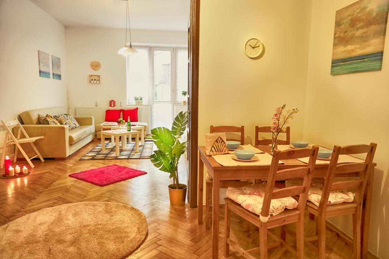Big&Bright- Golden Apartments- Old Town Cracóvia Exterior foto